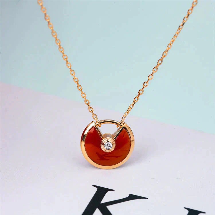 [Luna Brilliance]AMULETTE GOLD CARNELIAN ONYX NECKLACE