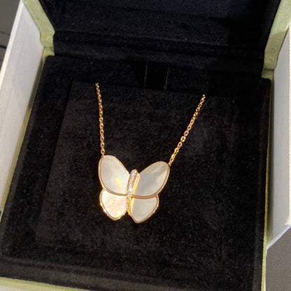 [Luna Brilliance]BUTTERFLY GOLD MOP DIAMOND NECKLACE