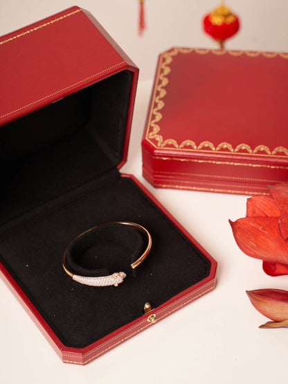[Luna Brilliance]PANTHERE ROSE GOLD DIAMOND OPEN BRACELET