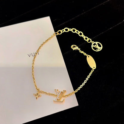 [Luna Brilliance]LOGO STAR MOTIF GOLD BRACELET