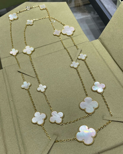 [Luna Brilliance]CLOVER 16 MOTIF WHITE MOP GOLD NECKLACE