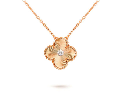 [Luna Brilliance]CLOVER 15MM DIAMOND SINGLE FLOWER NECKLACE COLLECTION