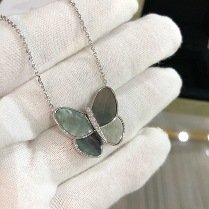 [Luna Brilliance]LARGE BUTTERFLY SILVER PENDANT DIAMOND NECKLACE